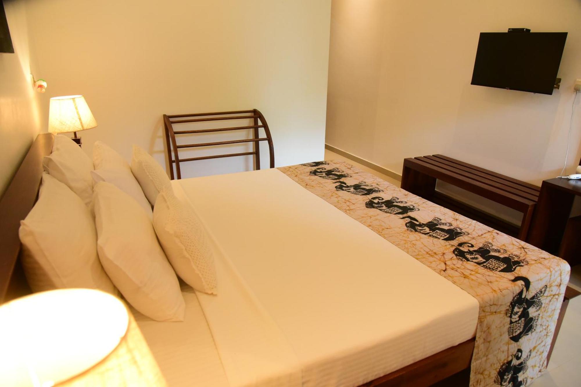 Hotel Tranquil Hikkaduwa Esterno foto