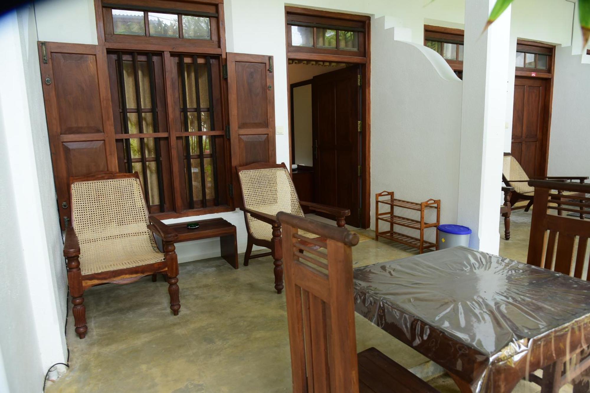 Hotel Tranquil Hikkaduwa Esterno foto