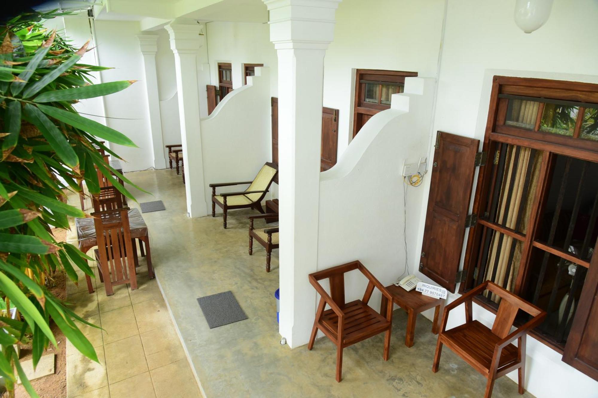 Hotel Tranquil Hikkaduwa Esterno foto