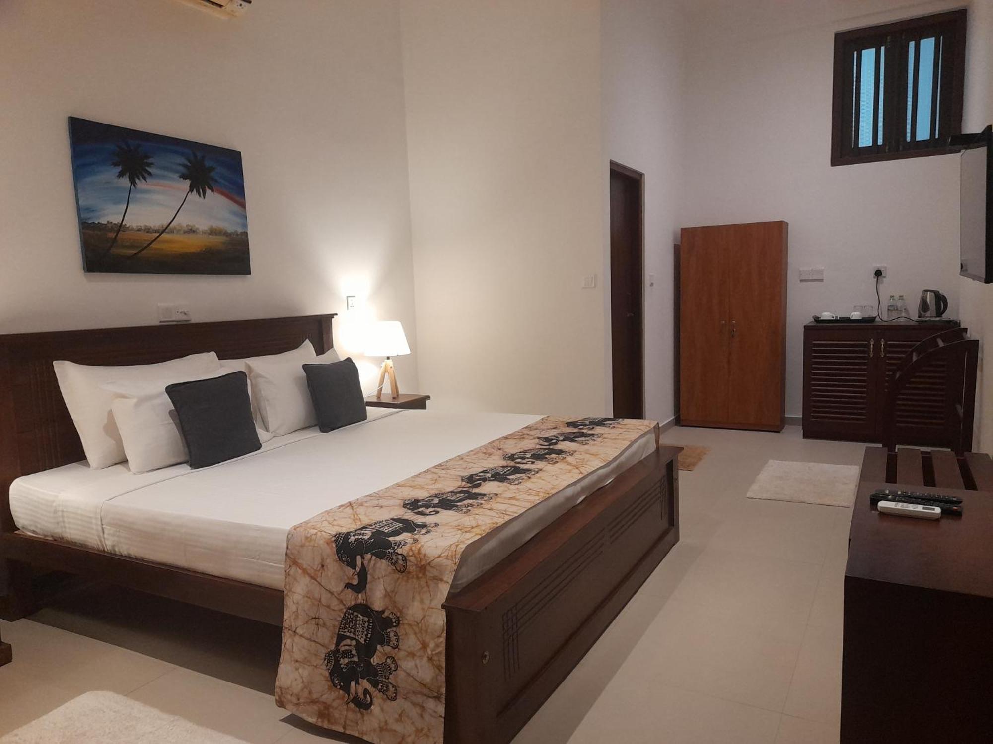 Hotel Tranquil Hikkaduwa Esterno foto